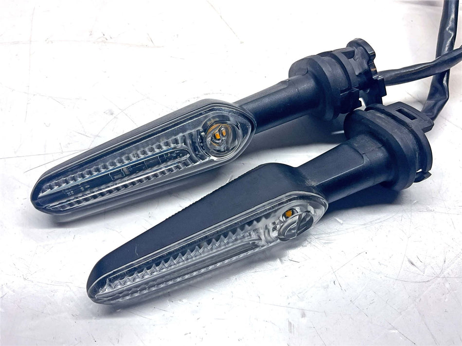 2024 Yamaha MT-09 Front Indicators - B1XH330A000