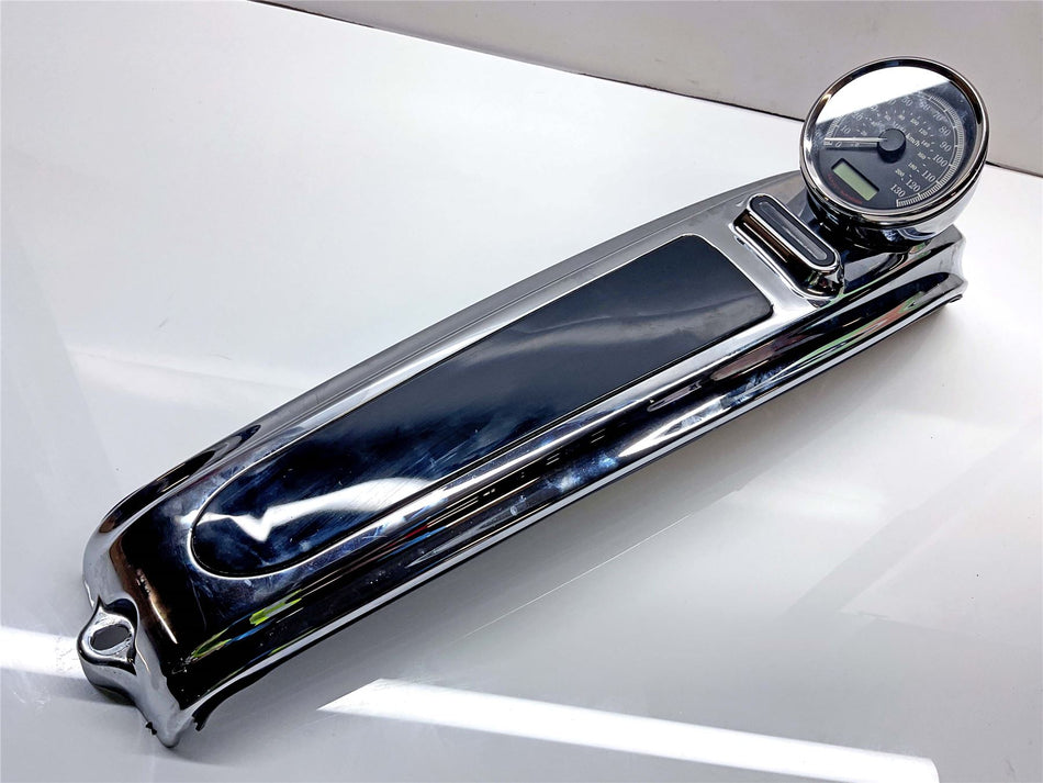 2009 Harley-Davidson Rocker C FXCWC Speedometer Cover - 15344 Miles - 225