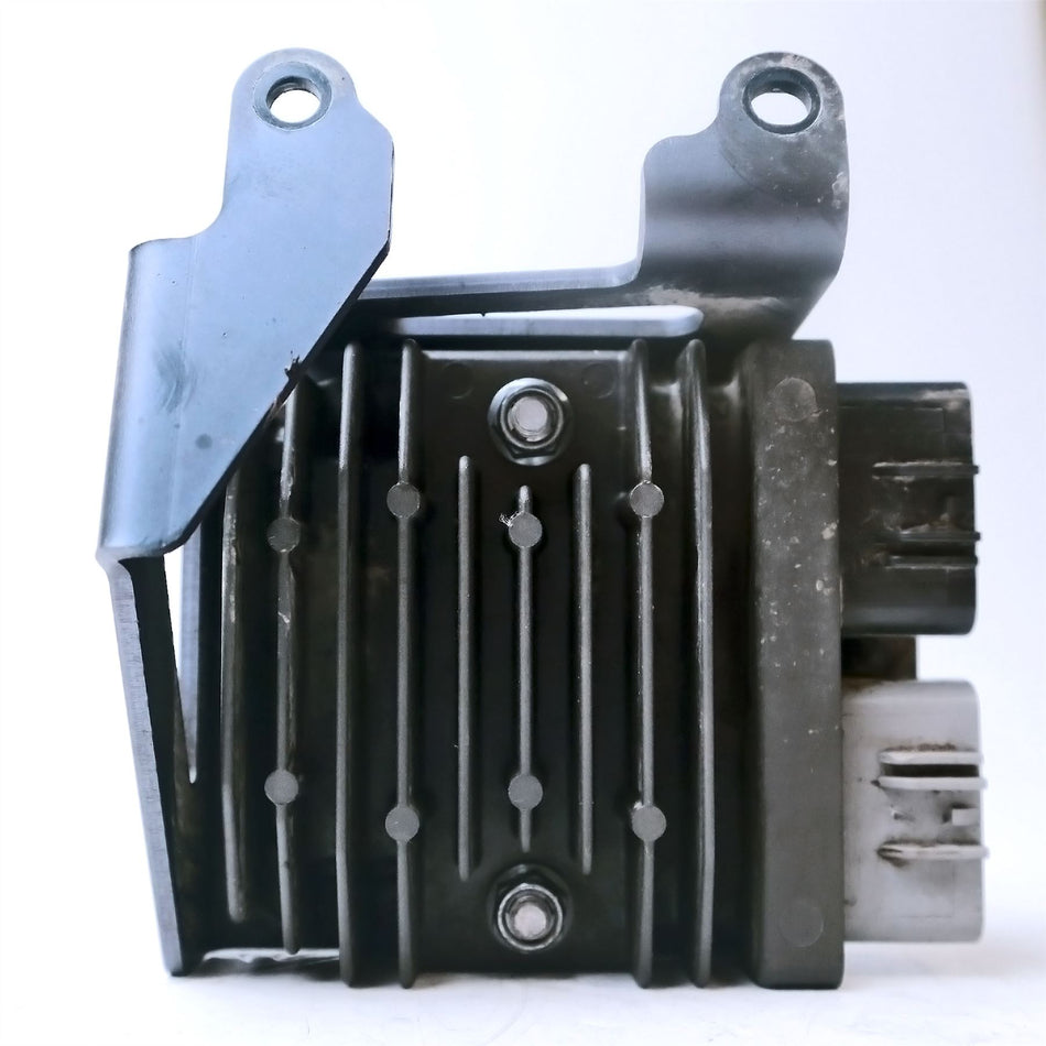 2015 Triumph Street Triple 675 RX Regulator Rectifier - T1300675