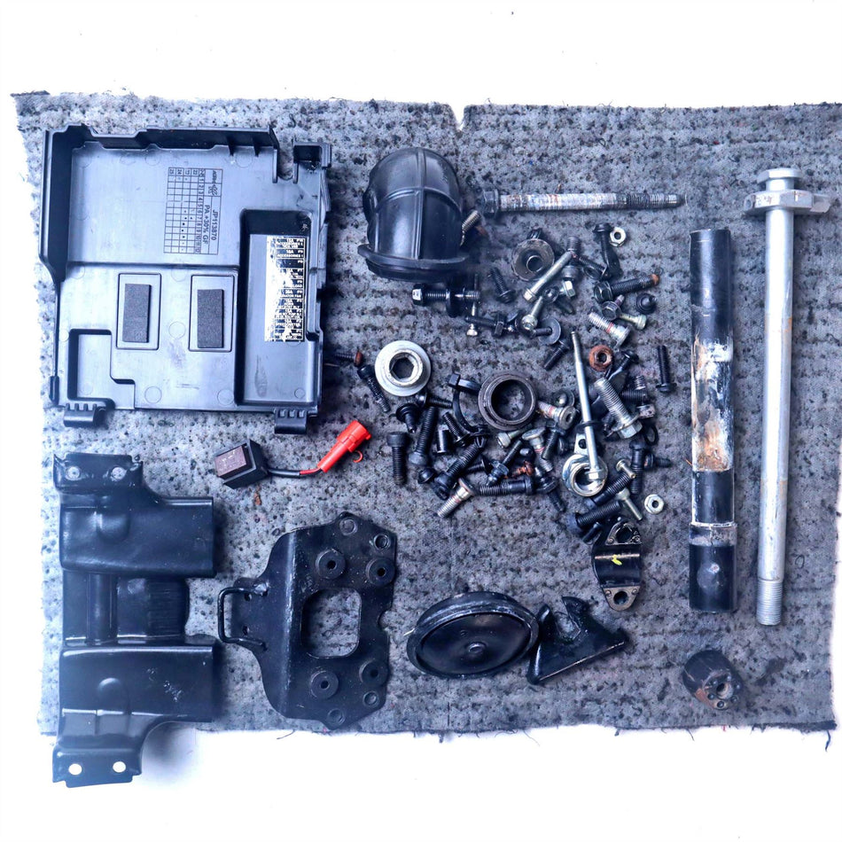 2024 KTM Duke 125 Assorted Bolts & Fixings