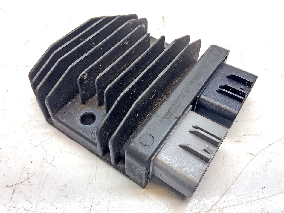 2022 Triumph Speed Triple 1200 RR Regulator Rectifier - T1300679