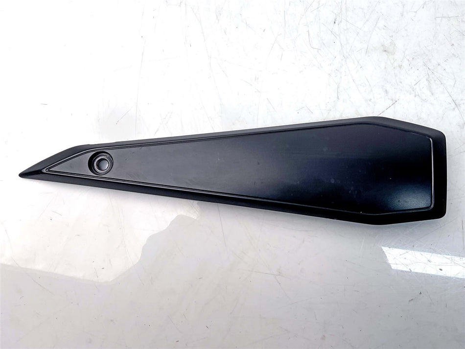 2009 Yamaha FZ1 Right Upper Side Fairing - 2D1217210000