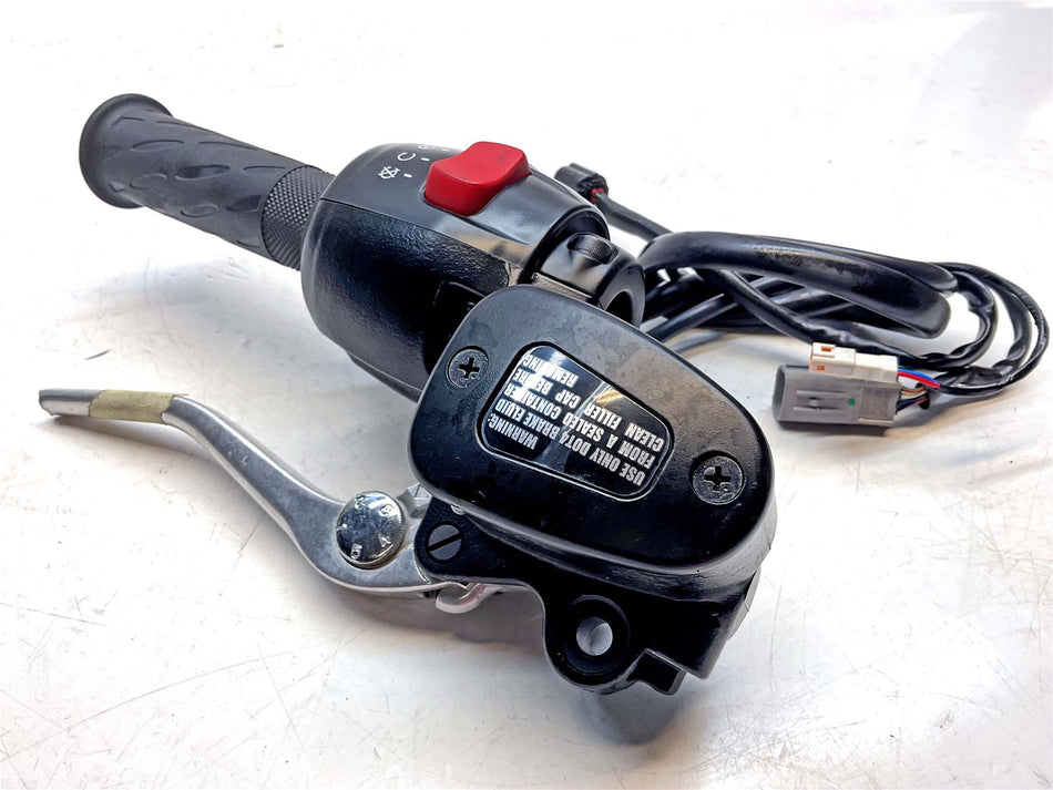 2025 Triumph Bonneville T120 Black Front Brake Master Cylinder - T2021184