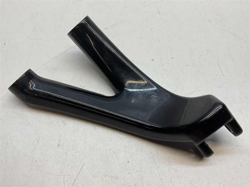 2018 Harley-Davidson Sport Glide Right Footrest Hangar - 50500746