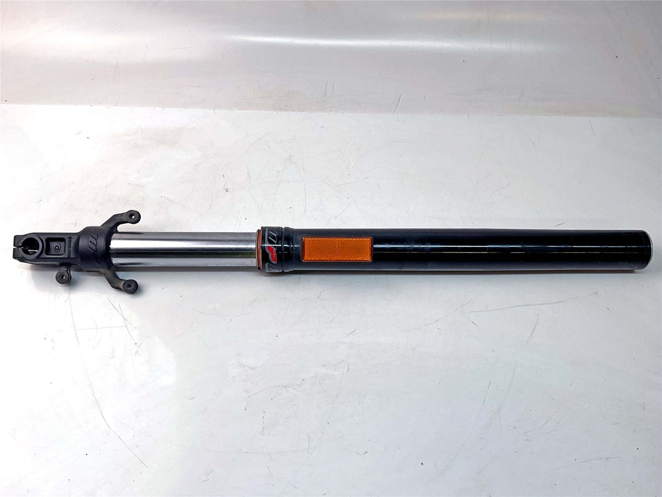 2022 KTM Duke 125 Right Fork - 94301002000