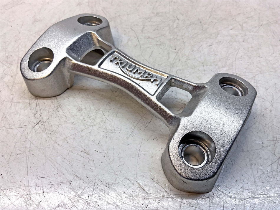 2018 Triumph Street Triple 765 R Handlebar Clamp Bridge - T2046815