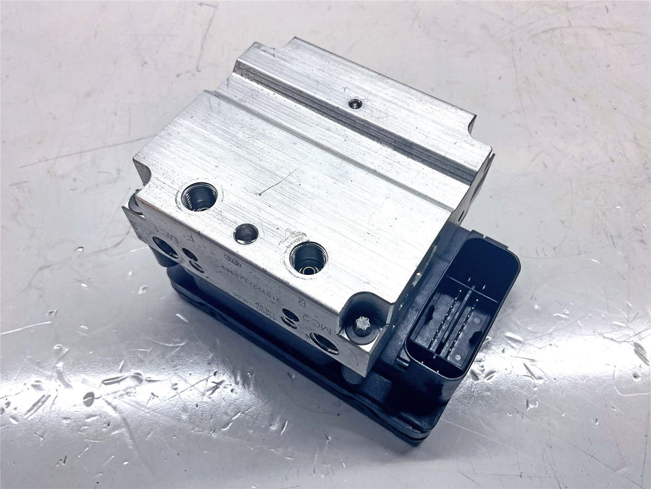 2021 Suzuki GSX1300R Hayabusa ABS Pump - 5561010L00000