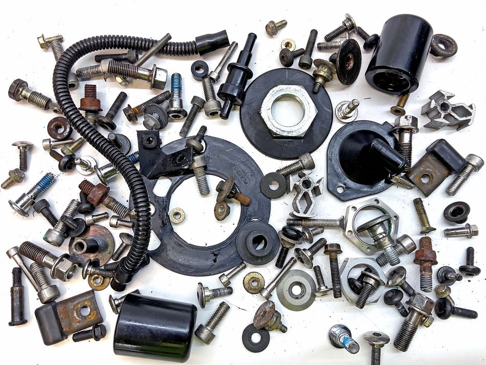 2004 Triumph Daytona 600 Assorted Nuts, Bolts & Fixings