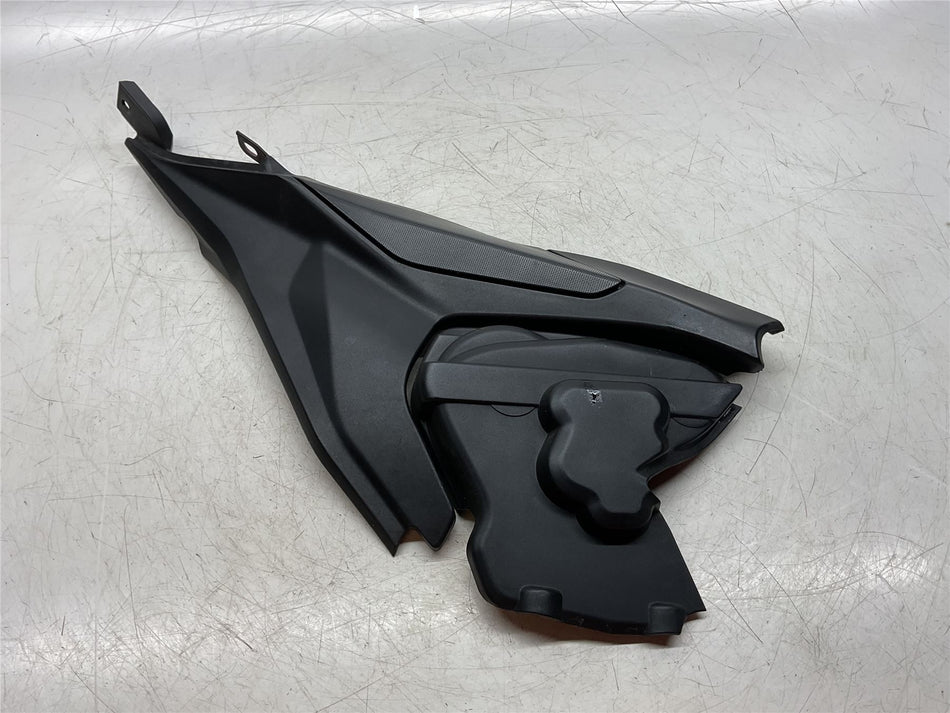 2018 Ducati 959 Panigale Right Frame Cover Cap - 46016311B