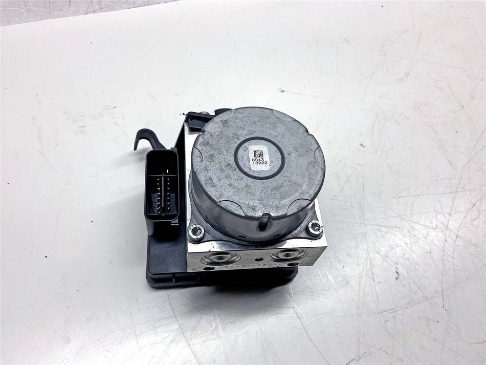 2023 Triumph Street Triple 765 R ABS Pump - T2029997
