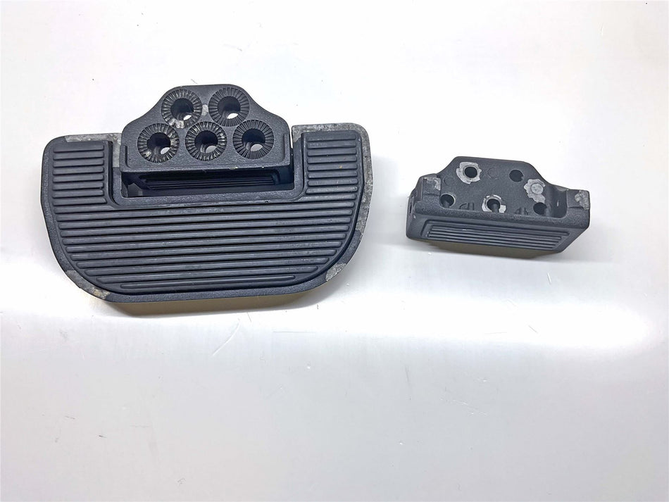 2021 Harley-Davidson Sport Glide FLSB 107 Right Front Footboard - MCS - 541633