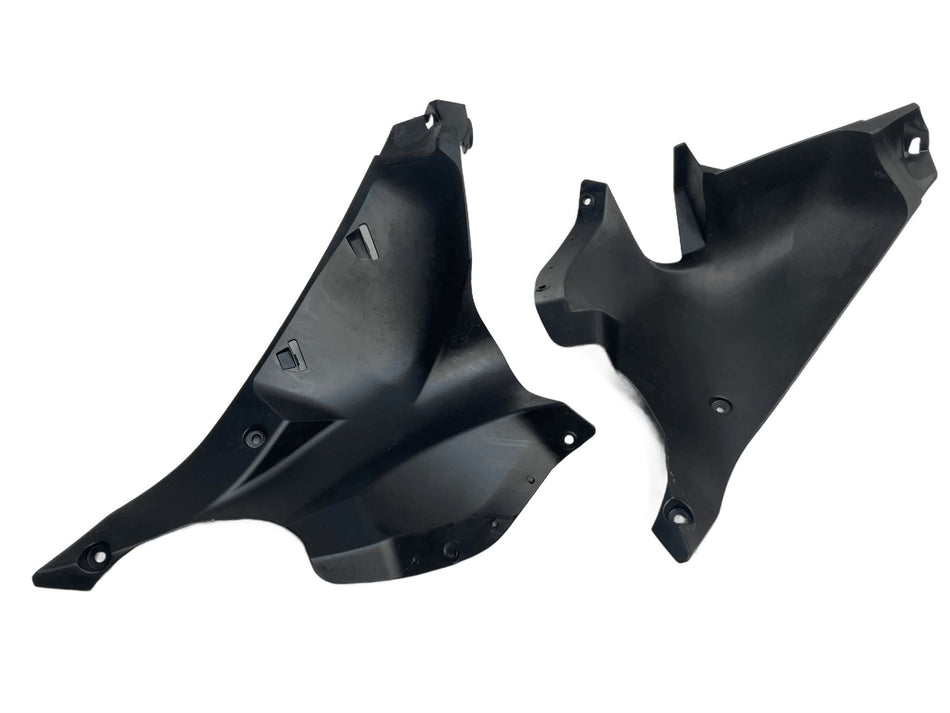 2021 Yamaha YZF-R125 Inner Fairing Panels L R B5GF831U00 B5GF831V00