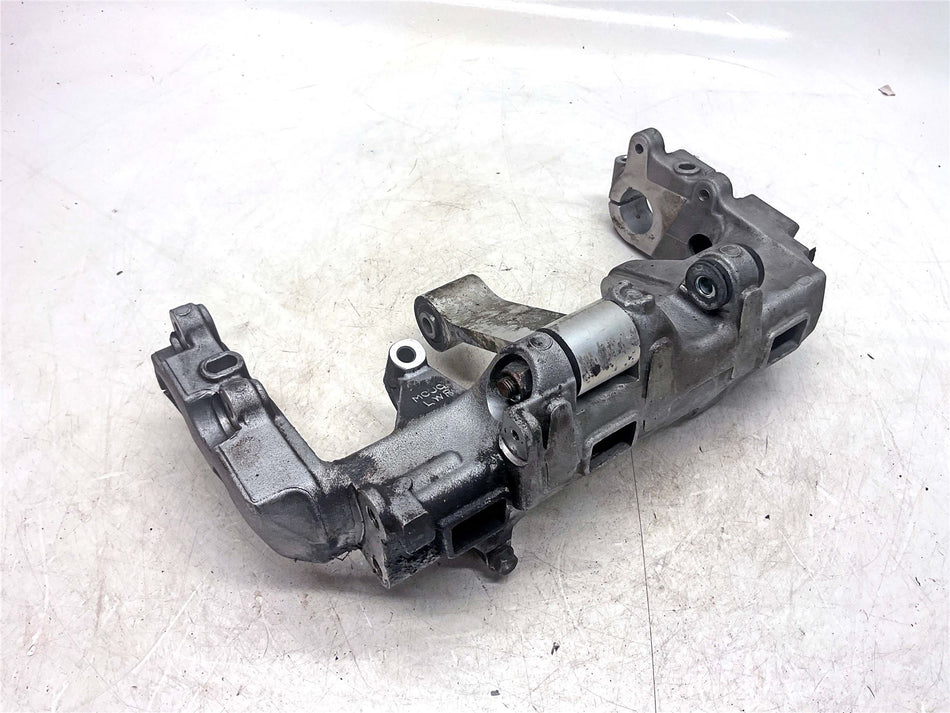 2002 Honda CBR900RR Engine and swingarm mount - 50300MCJ750