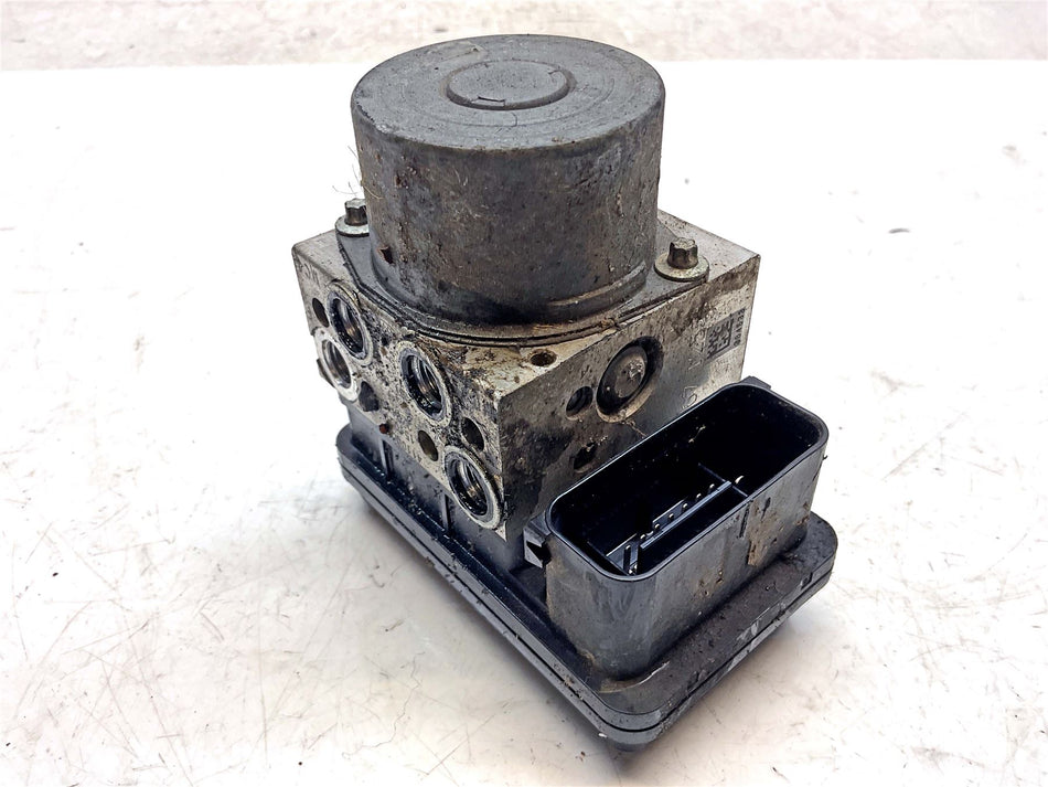 2016 Harley-Davidson Sportster 883 ABS Pump - 41100043C
