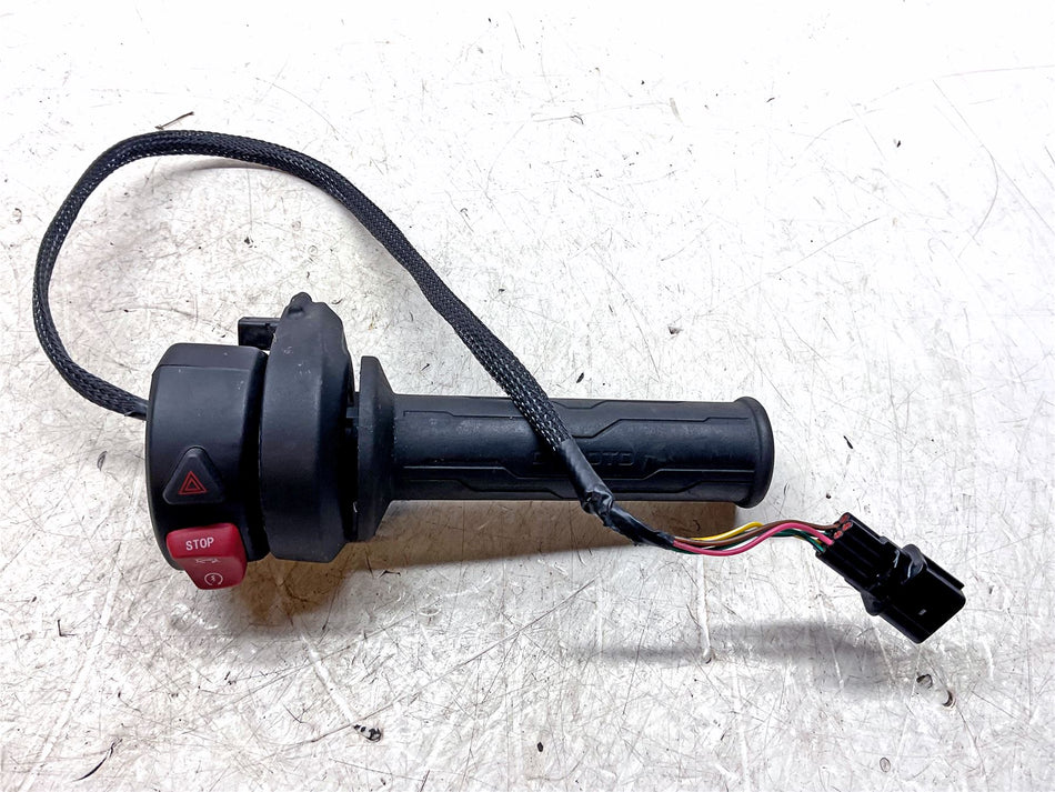 2024 CF-Moto 800MT Sport Right Switch Gear & Throttle - 6WWV1670005600