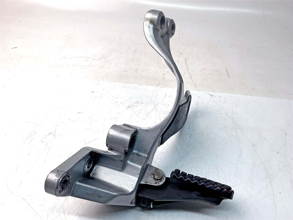 2015 Triumph Tiger Explorer Front Left Footrest & Hanger - T2081079