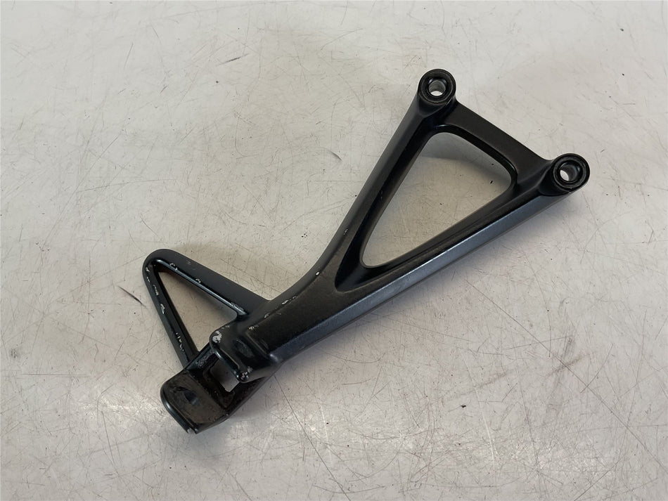 2024 YAMAHA MT-125 Right Rear Footpeg Hanger - B7D-F742L-00