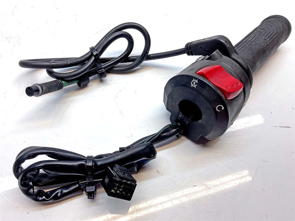 2008 Suzuki GSX650F Switchgear Right - 37200-38G30-000