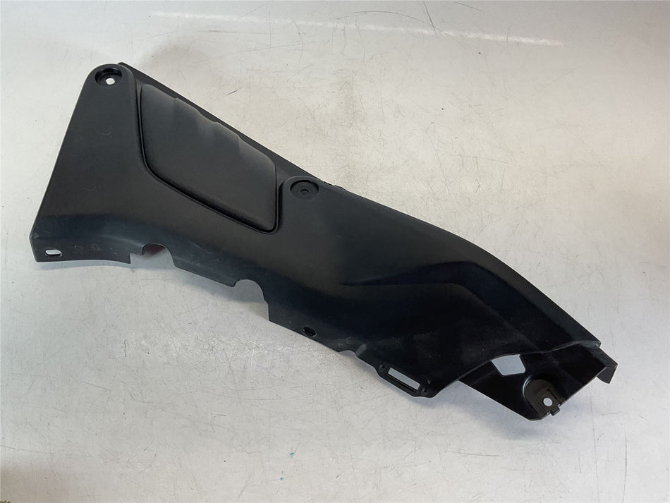 2024 YAMAHA MT-125 Left Knee Cover - B7D-F1711-00
