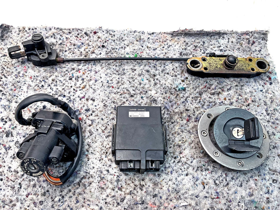 1999 Suzuki Bandit 600 GSF600 Lock Set & Ecu - 3290026