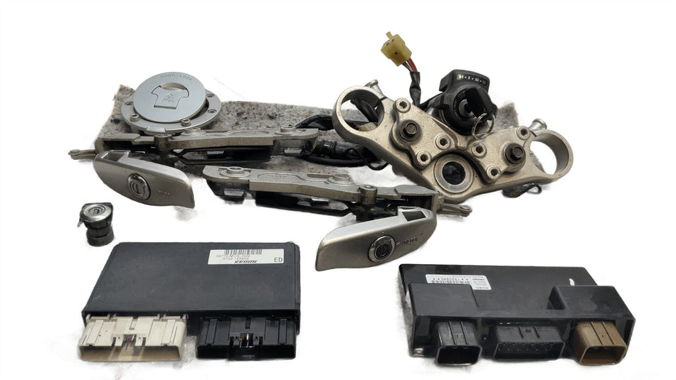 2006 Honda ST1300A Full Lock Set Key Set ECU 38770MCSG02