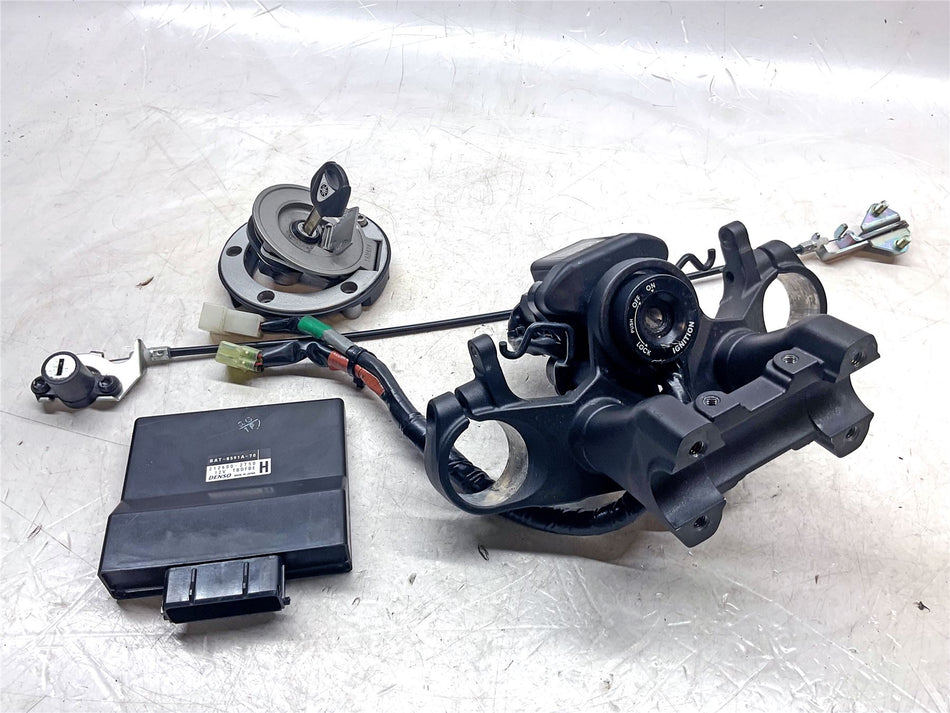 2023 Yamaha MT-07 Lockset, ECU & Top yoke - B61036LS