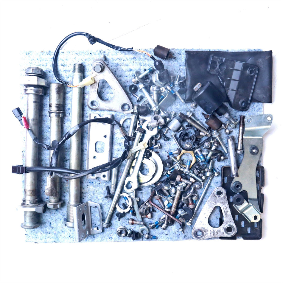 2011 Suzuki GSX-R750 Assorted Nuts, Bolts & Fixings