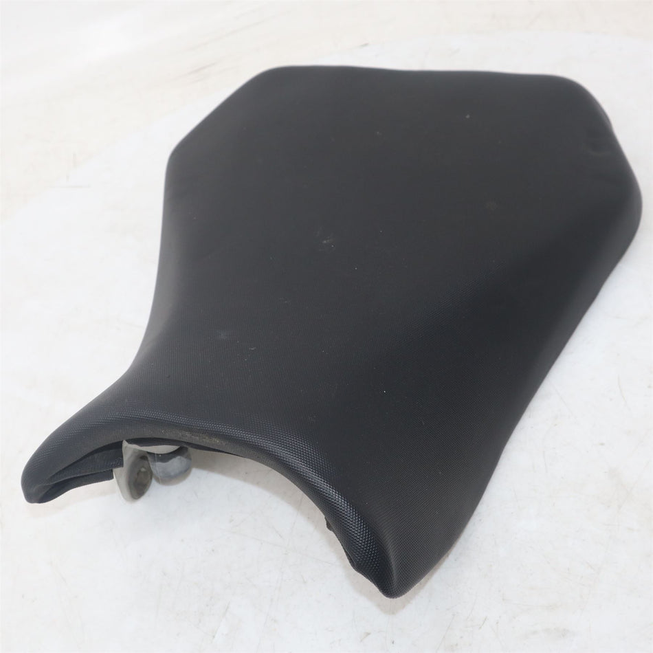 2015 SUZUKI GSXR 600 Rider Seat - 4510014J11DW2