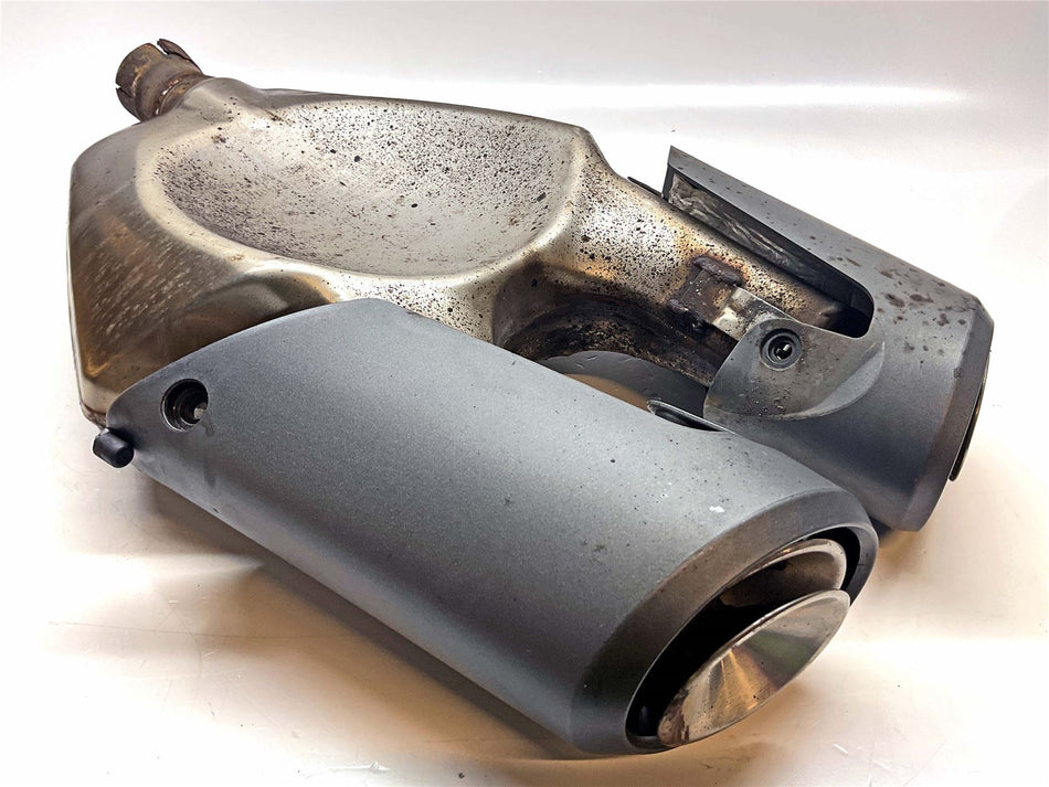 2018 Aprilia Shiver 900 Exhaust Muffler & Covers - 2B003813