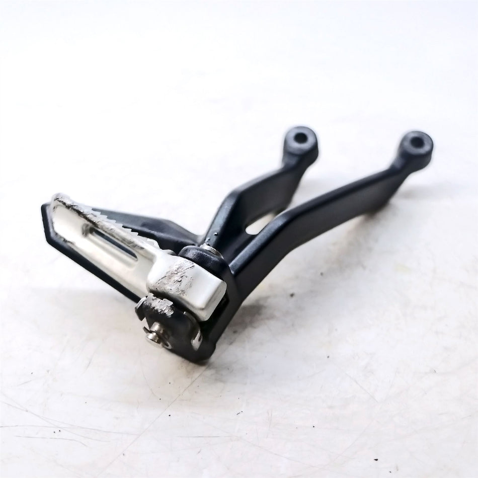 2023 Triumph Street Triple 765 R Right Rear Footrest hanger - T2056505