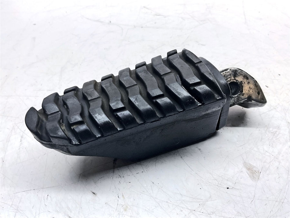 2014 Triumph Tiger 800 ABS Right Rear Footrest - T2084401