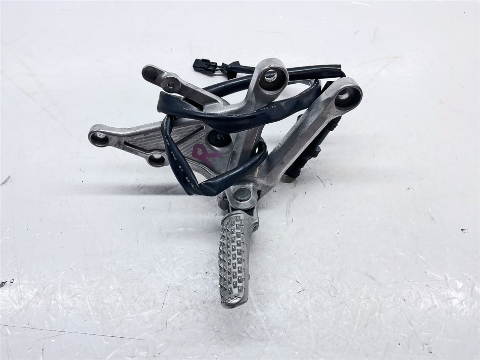 2006 Honda CBR1000RR Fireblade Right Front Footrest Hanger - 50600MELD20