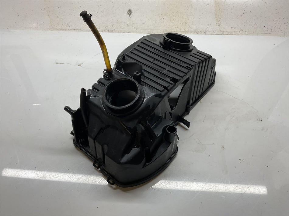 2013 Aprilia Dorsoduro 750 Airbox