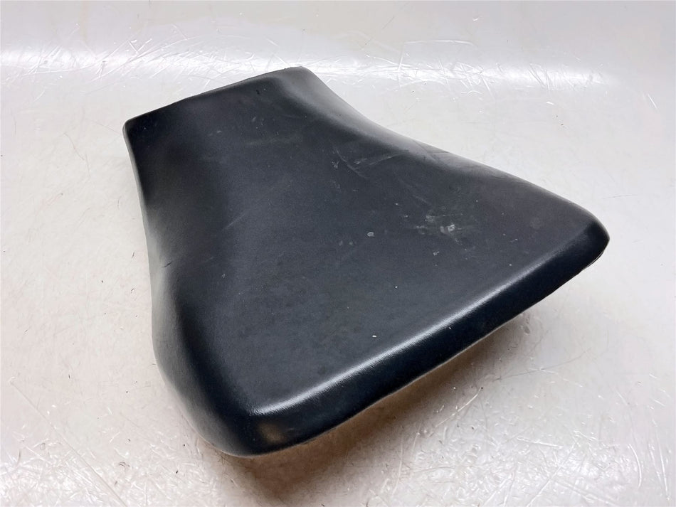 2005 Honda CBR1000RR Fireblade Riders seat - 77100MEL010