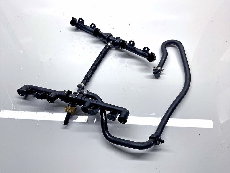 2018 BMW S1000R Fuel rail - 13548548089