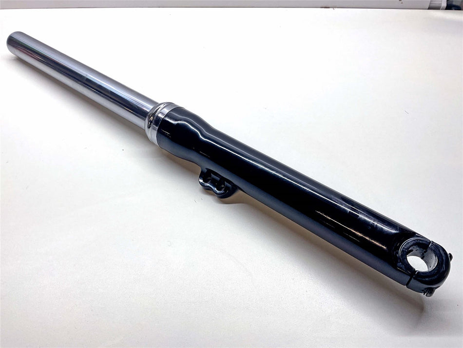2015 Harley-Davidson Dyna Street Bob   Right Fork - 45400034