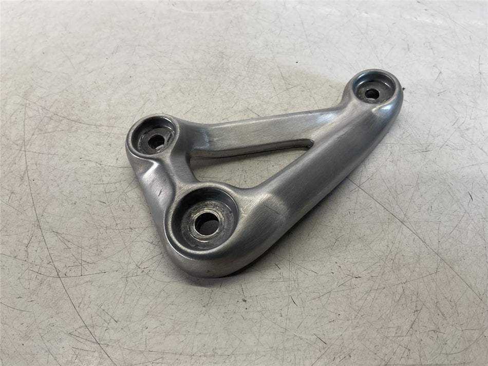 2024 TRIUMPH SPEED 400 Right Headlight Bracket - TA121022