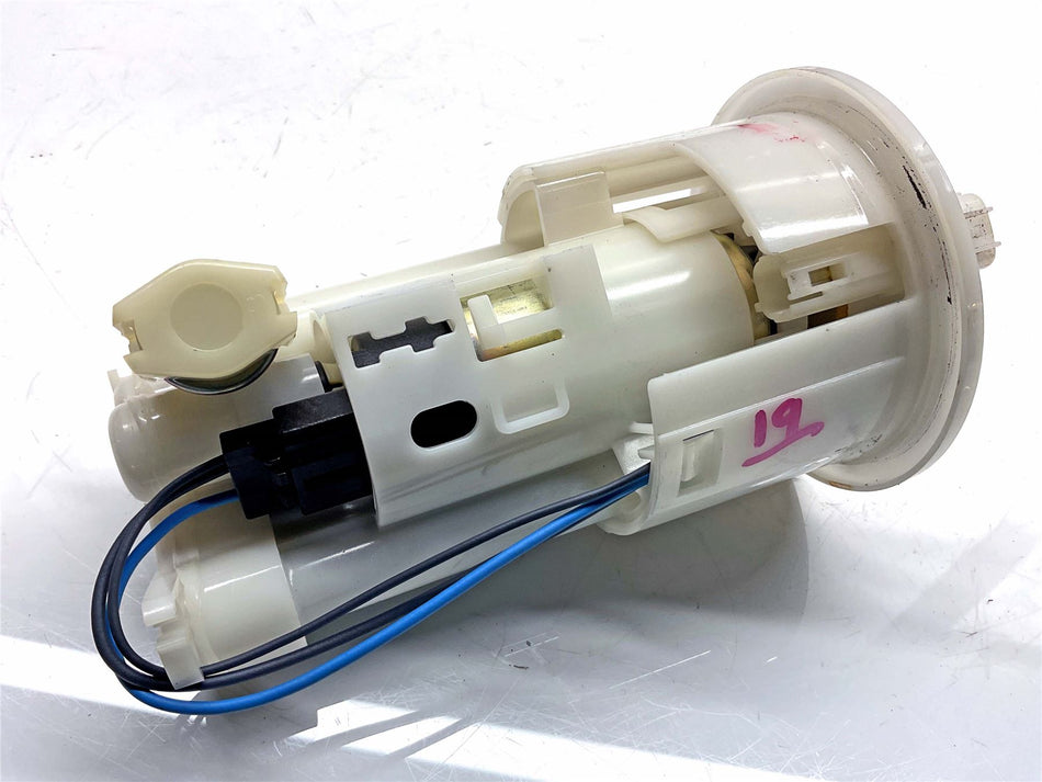 2010 Yamaha YZF R6 Fuel Pump - 4C8139070400