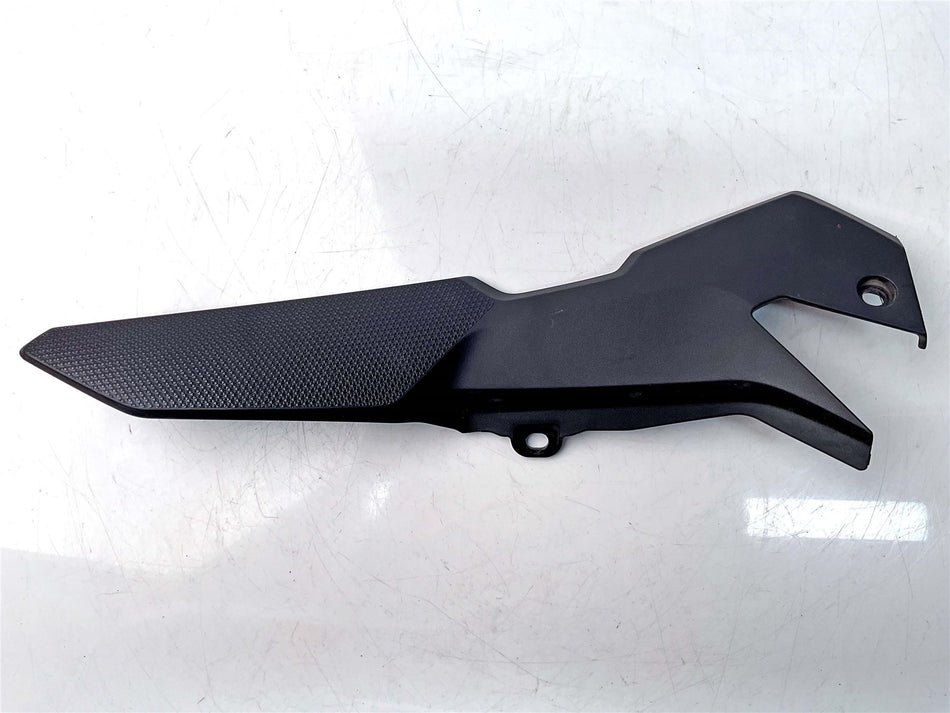 2023 Honda CB750A Right Upper Side Fairing - 83511MLBD00
