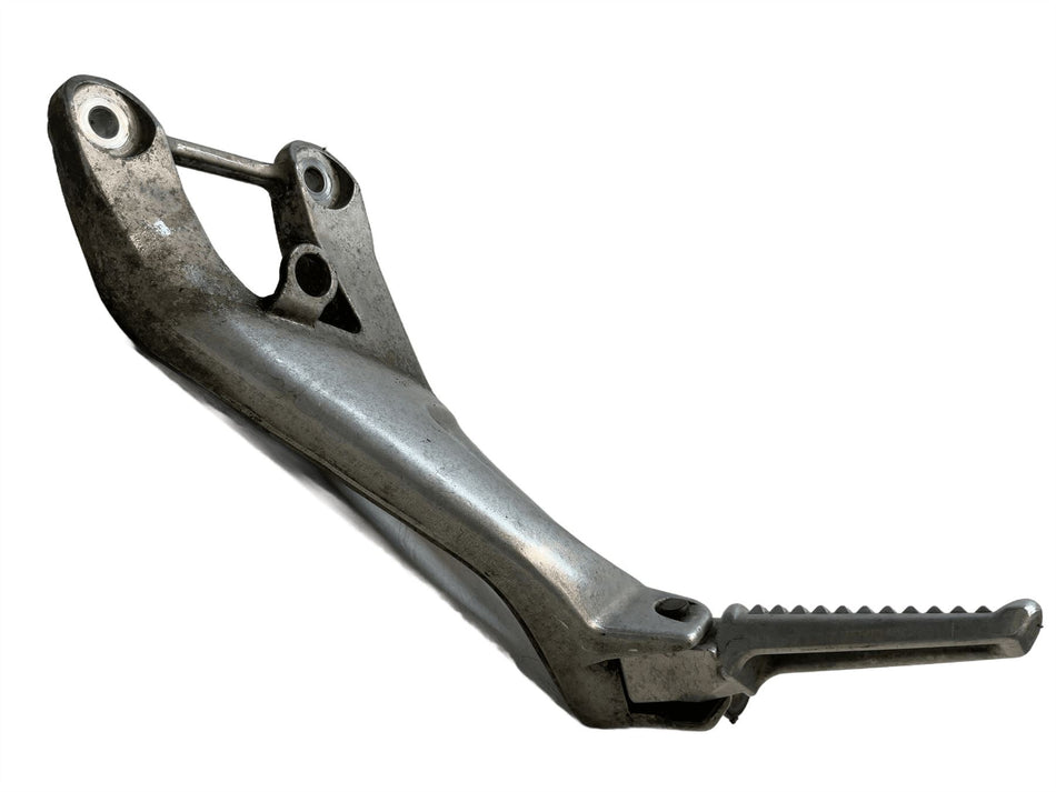 1999 Honda CBR1100XX Blackbird Front Right Footrest & Hanger 50600MAT000