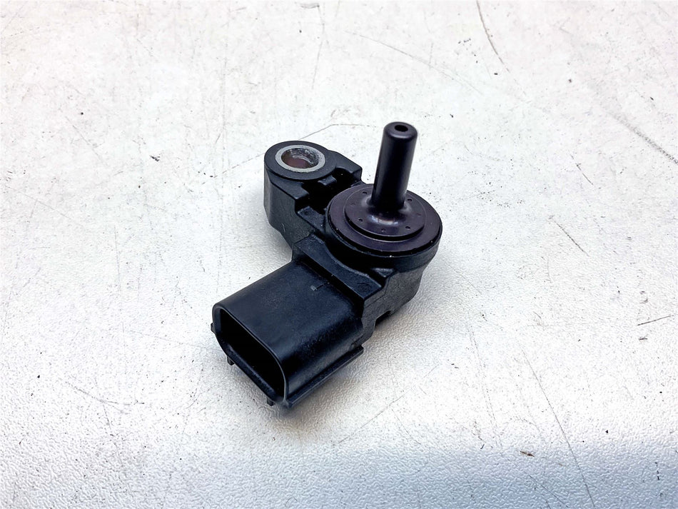 2021 Triumph Speed Triple 1160 RS Air Pressure Sensor - T1290975