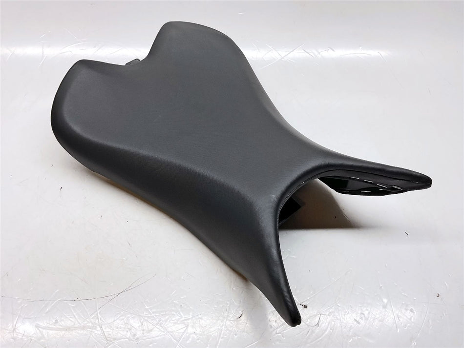2024 Triumph Street Triple 765 R Riders Seat - T2310815