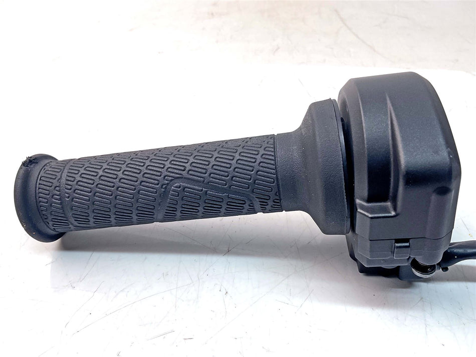 2024 KTM 890 Duke R Throttle Grip - 60711012000