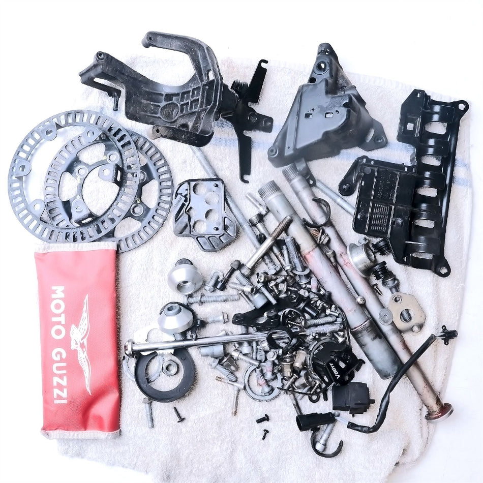 2023 Moto Guzzi V85 TT Guardia d Onore E5 Assorted Fixings