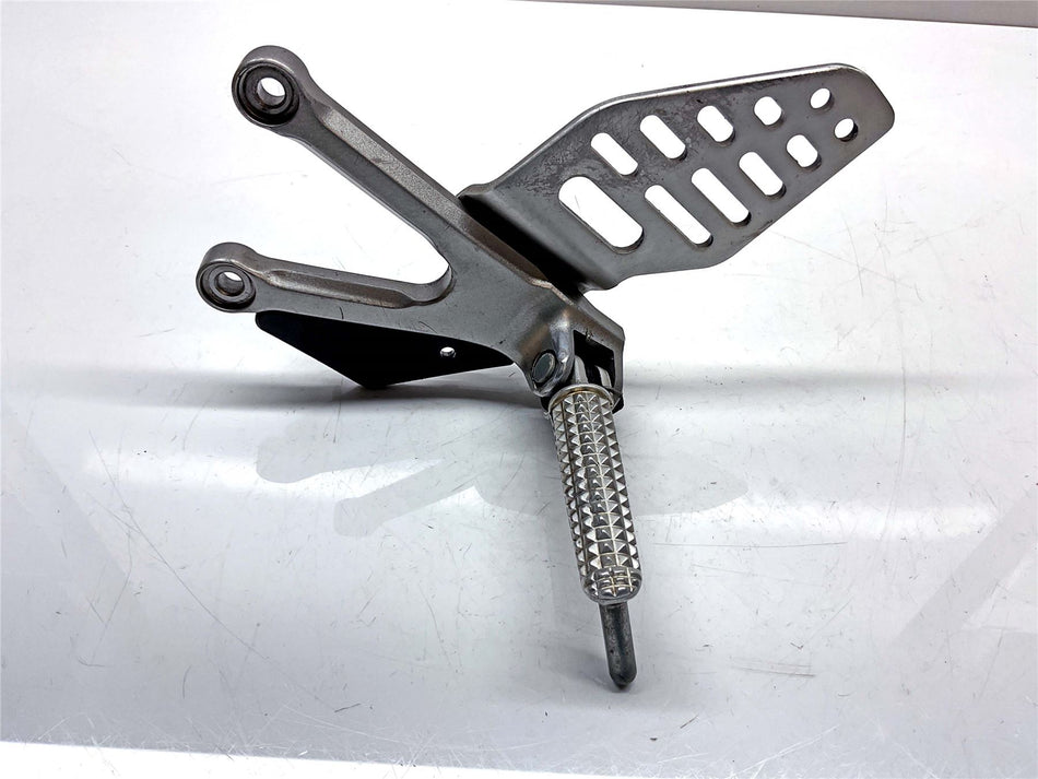 2010 Yamaha YZF R6 Front Left Footrest & Hanger - 2C0274420000