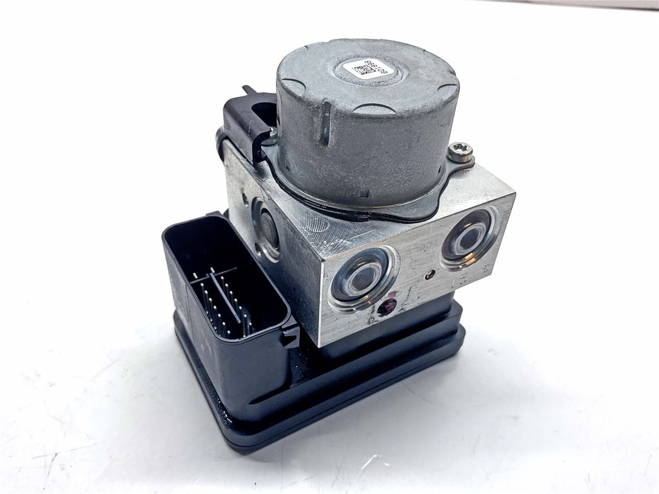 2019 Triumph Street Triple 765 RS ABS Pump - T2025961