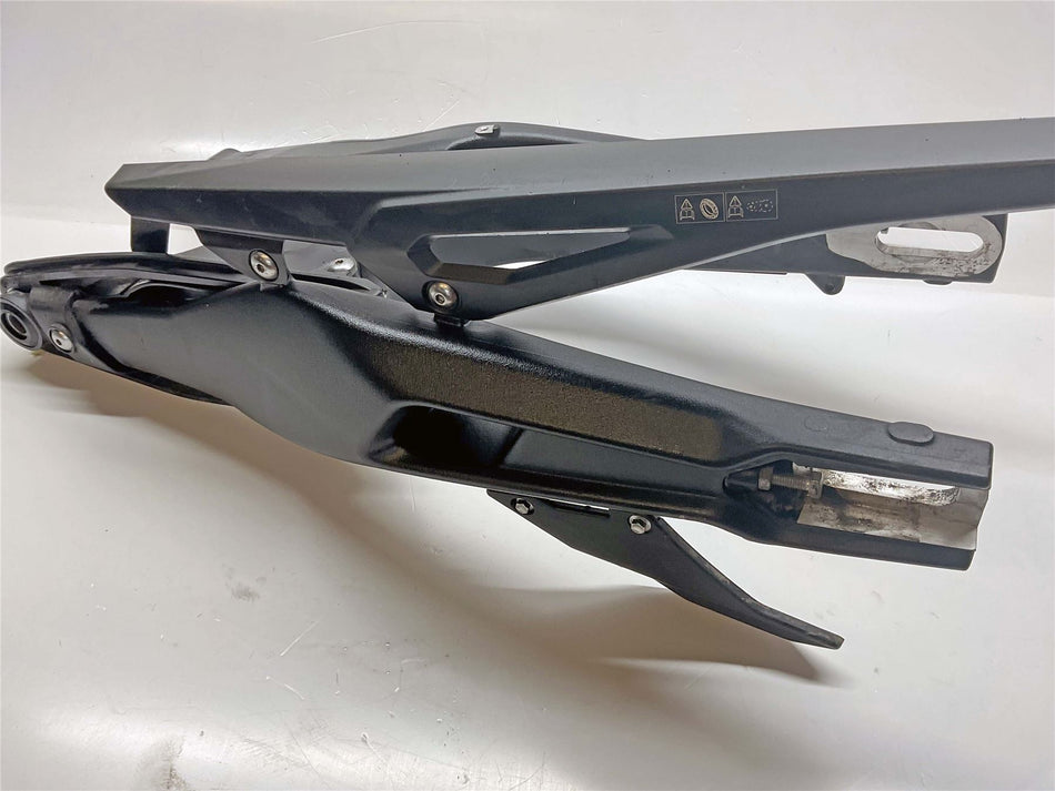 2024 Triumph Tiger 900 GT Swingarm - T2050983