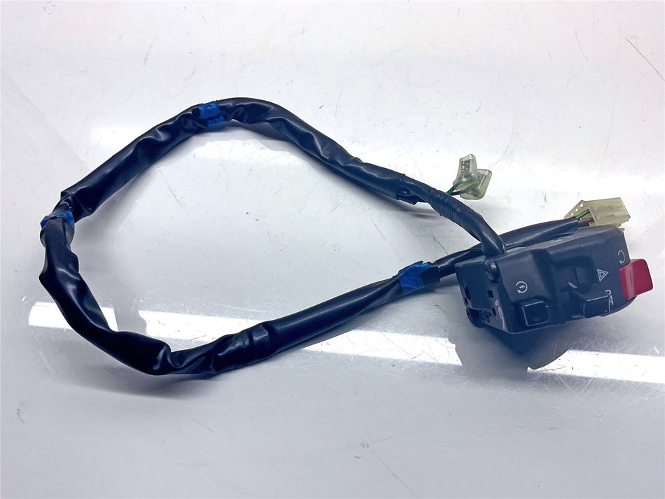 2024 Yamaha YZF R7 Switchgear Right - 4KG2628100