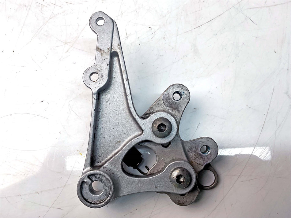 2011 Suzuki GSX-R750 Front Right Footrest Hanger - 4353141G10000