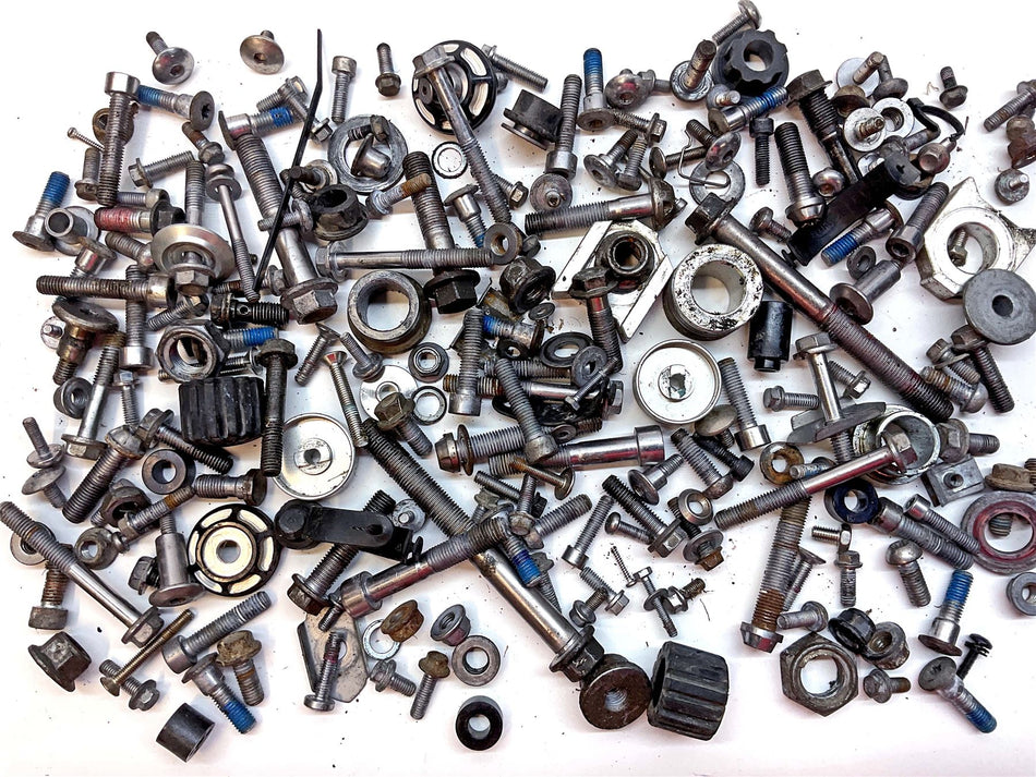 2019 Triumph Tiger 800 XRT Assorted Nuts, Bolts & Fixings